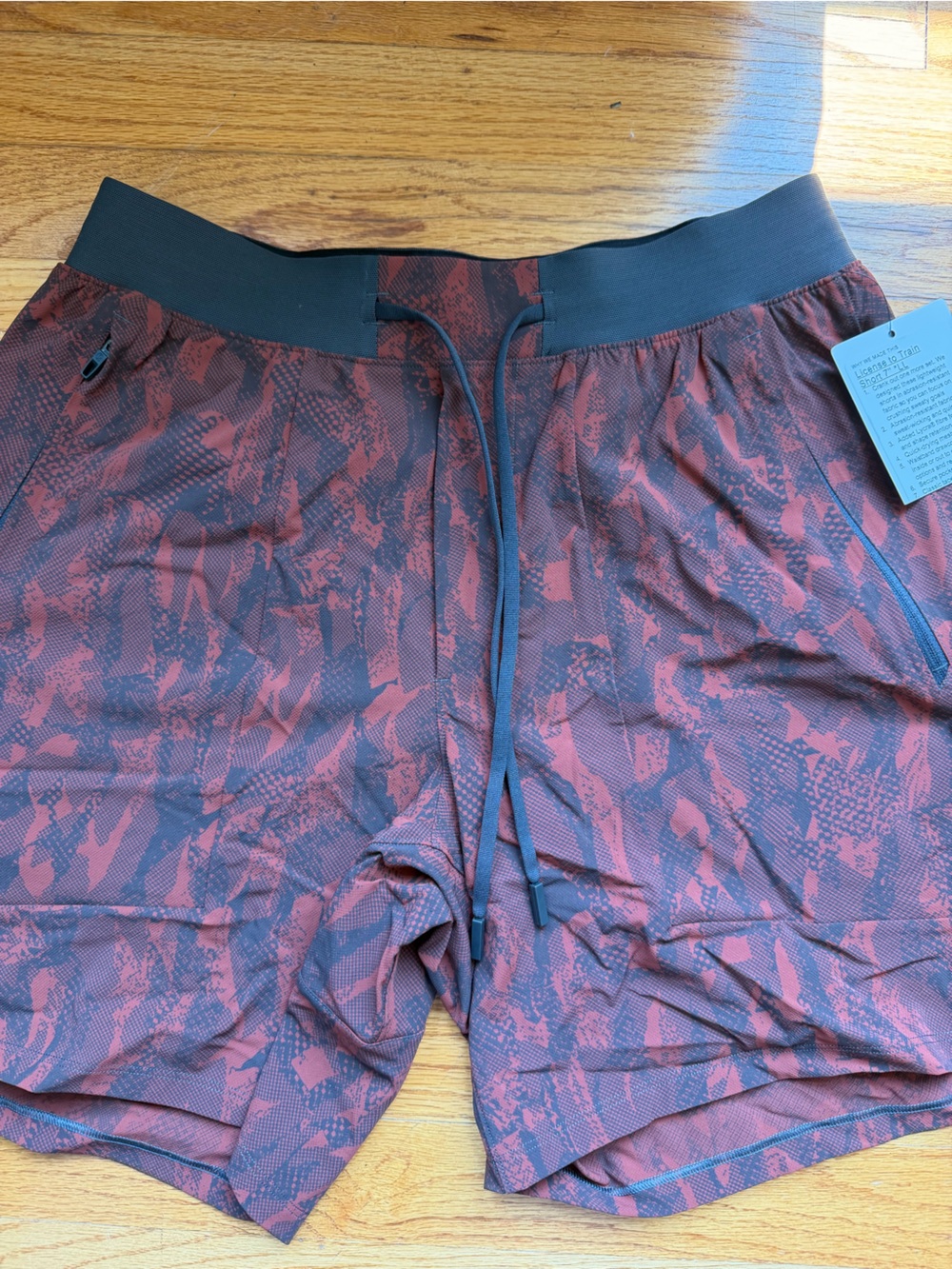 lululemon athletica Men's Rust Red and Black Patterned Athletic Shorts